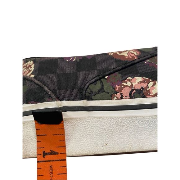 Vans Slip On Checkerboard Floral Print Black Canvas Sneakers Size 7 Grunge Punk - Picture 8 of 9